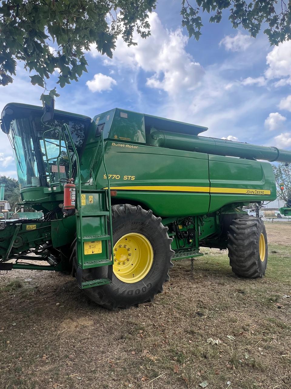 87db667889816e340677f0ddcf868406