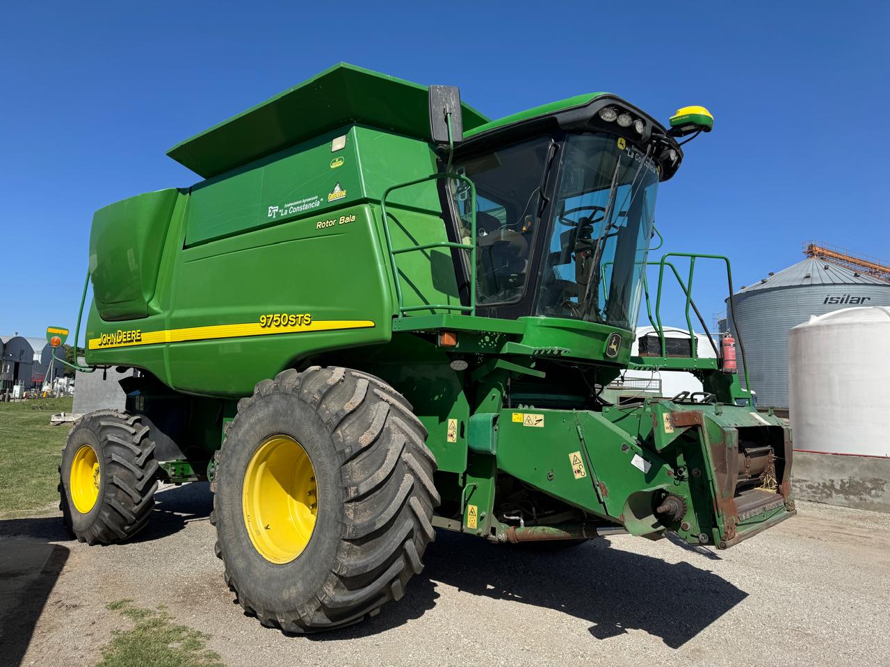 16371602285f7c8aa85a3276ad09c10f