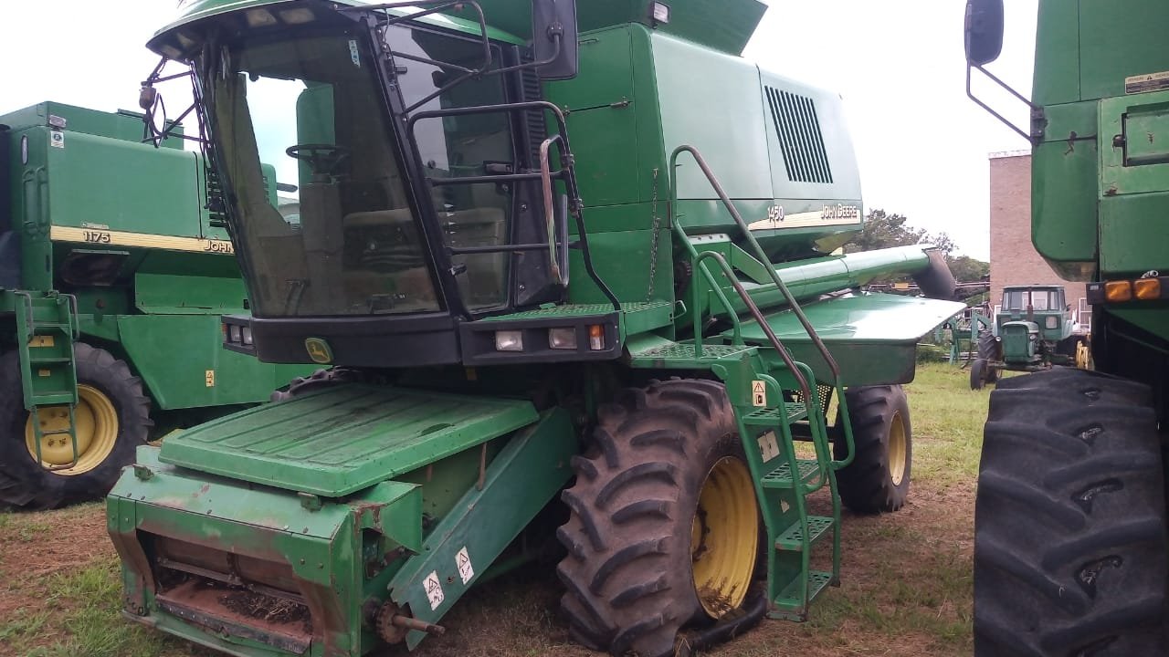 3e16811e2a36b19bdf7d86054199edb2